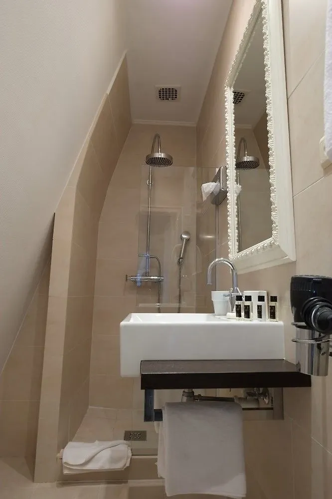 Pand 17 - Charming Guesthouse Bruges 3*,
